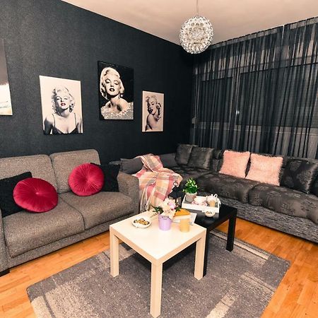 Marilyn Apartment Budva Exteriör bild